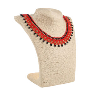 Силянка з бісеру червона з чорним середня