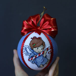 Іграшка новорічна вишита 79