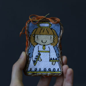 Іграшка новорічна вишита 89