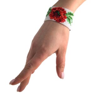 Браслет з бісеру "Мак"