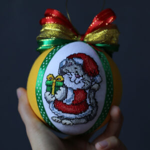 Іграшка новорічна вишита 74