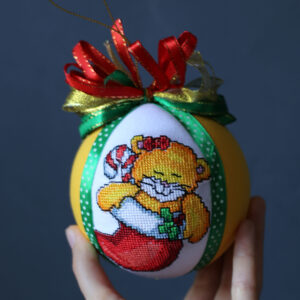 Іграшка новорічна вишита 78