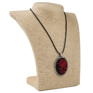 Кулон вишитий "Пристрасть"