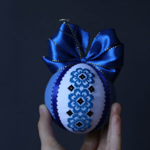 Іграшка новорічна вишита 54