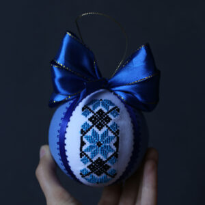 Іграшка новорічна вишита 56