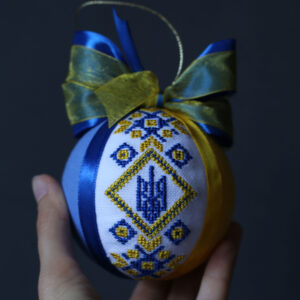 Іграшка новорічна вишита 50