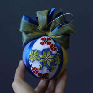 Іграшка новорічна вишита 69