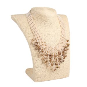 Силянка з бісеру бежева з підвісками